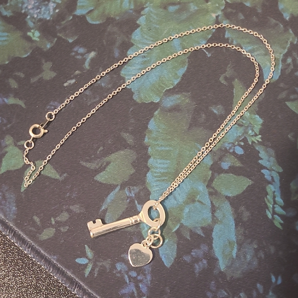Elegant Key Pendant Necklace